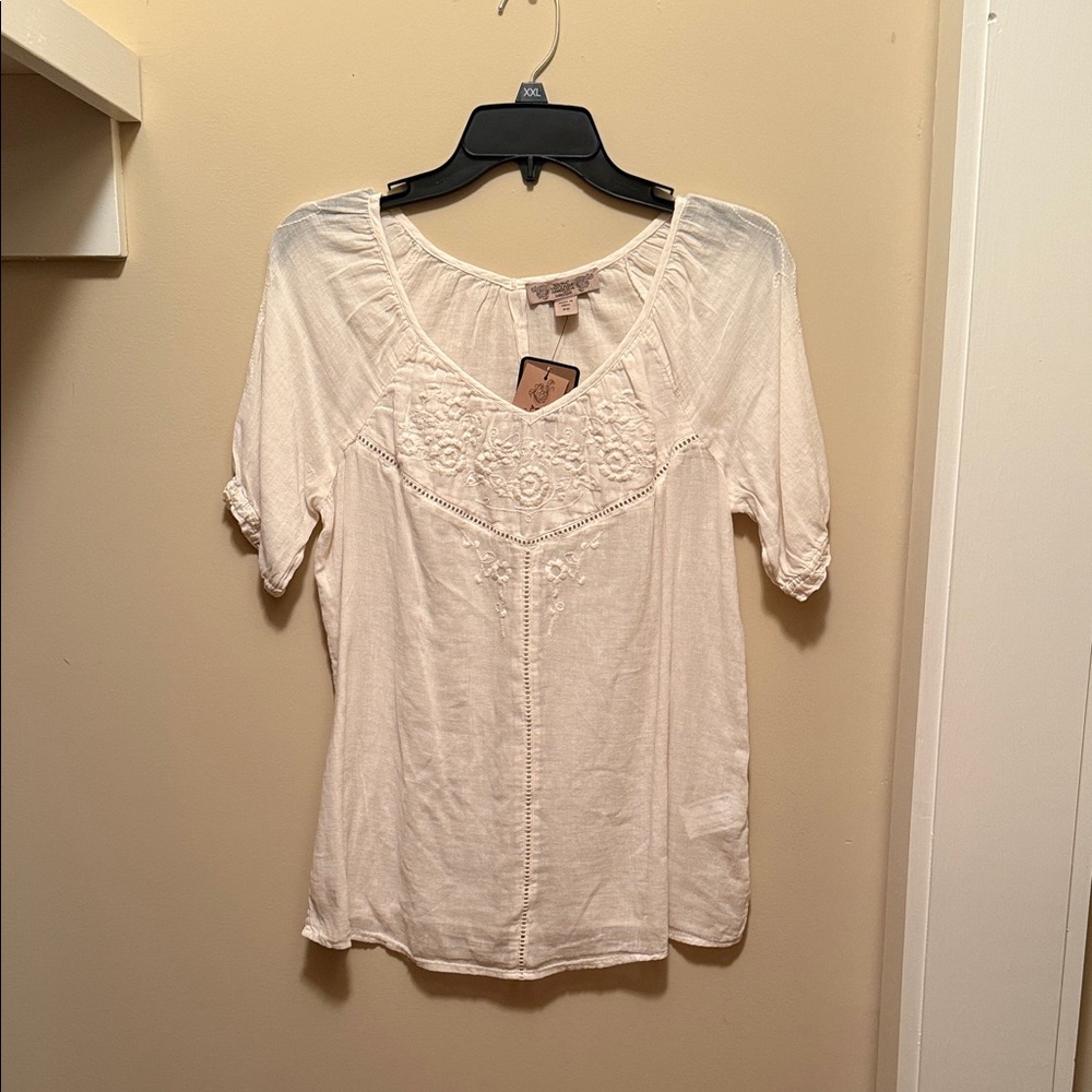 Elegant Ivory Embroidered Blouse